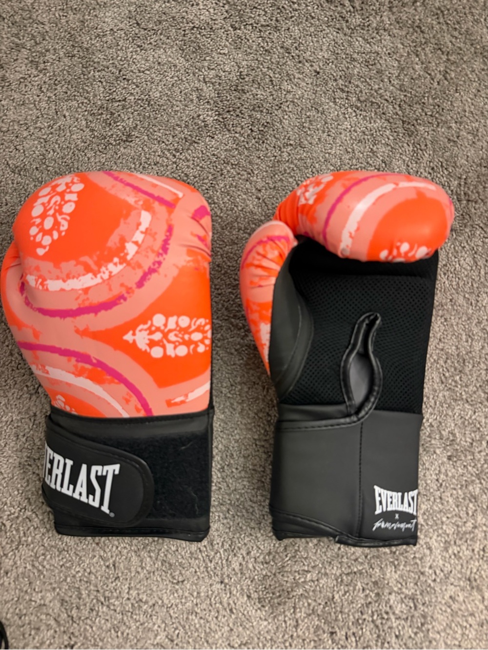 Free People Movement x Everlast Boxing Gloves